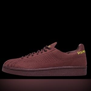 Size 7.5 - adidas Pharrell x Superstar Primeknit Brown S42926